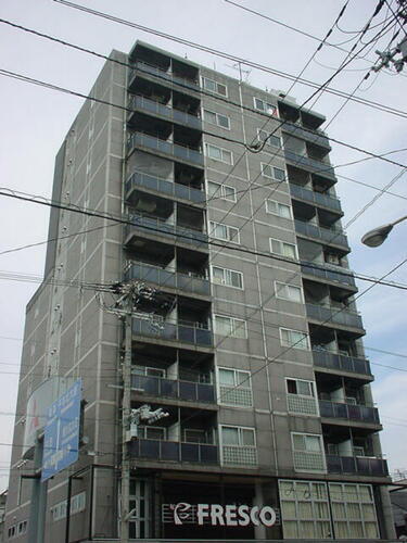 京都府京都市中京区聚楽廻東町 11階建