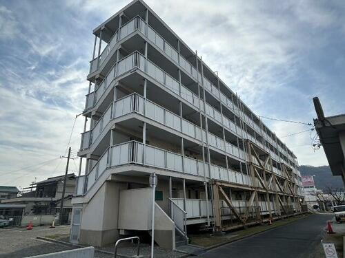 ビレッジハウス西夢前第二 5階建