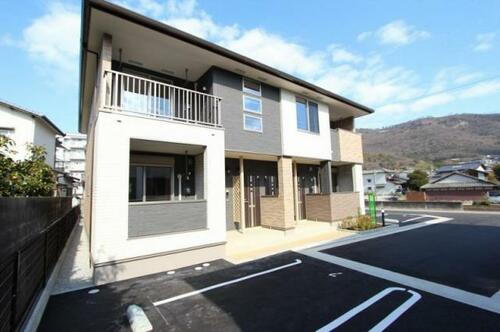 香川県高松市屋島西町 賃貸アパート