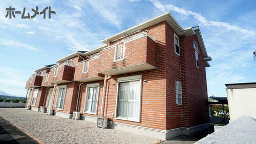 三重県四日市市大字西阿倉川 テラスハウス
