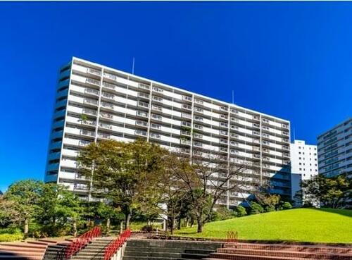 ニューシティ東戸塚パークヒルズＩ棟 地上14階地下1階建