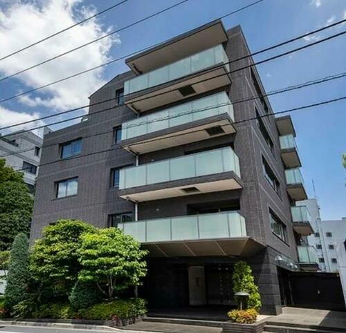 東京都新宿区市谷砂土原町２丁目 賃貸マンション