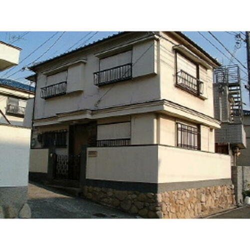 岡本８丁目貸家 2階建