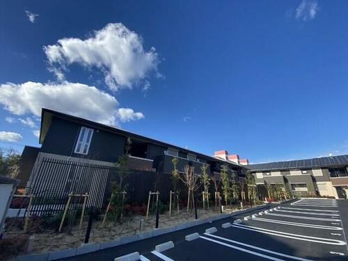 大阪府池田市八王寺１丁目 2階建