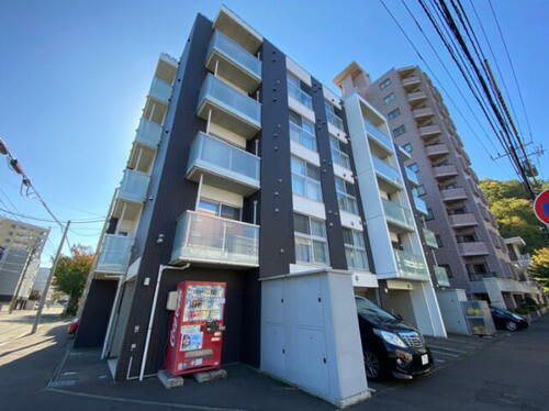 北海道札幌市中央区南六条西２６丁目 5階建 築9年4ヶ月