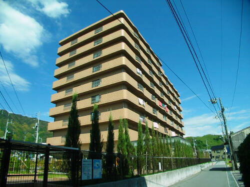 高知県高知市一宮東町５丁目 賃貸マンション