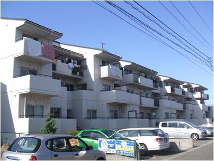 ハイツサンマルカ 3階建
