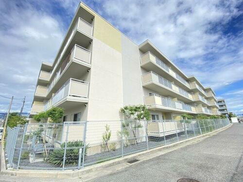 兵庫県西宮市甲子園浜田町 4階建