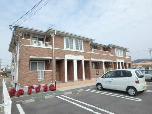 愛媛県新居浜市八幡１丁目 賃貸アパート