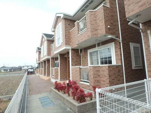 愛媛県新居浜市田の上１丁目 賃貸アパート