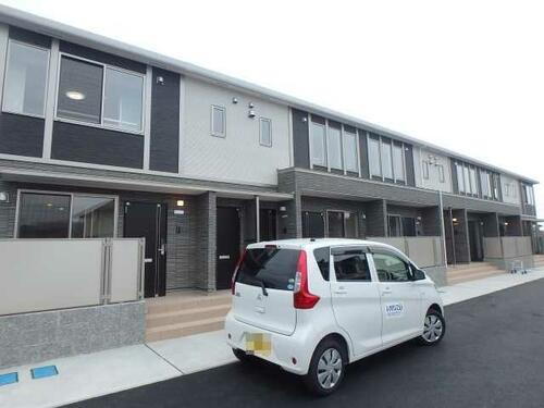 愛媛県新居浜市下泉町１丁目 賃貸アパート