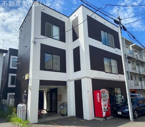 北海道札幌市南区澄川三条１丁目 3階建 築30年7ヶ月