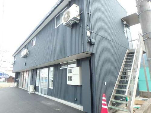 愛媛県新居浜市上泉町 賃貸アパート