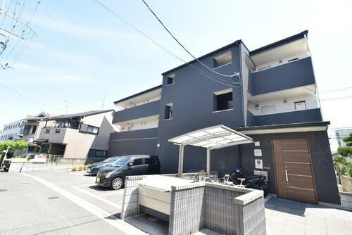 アンプルールフェール兒島 3階建