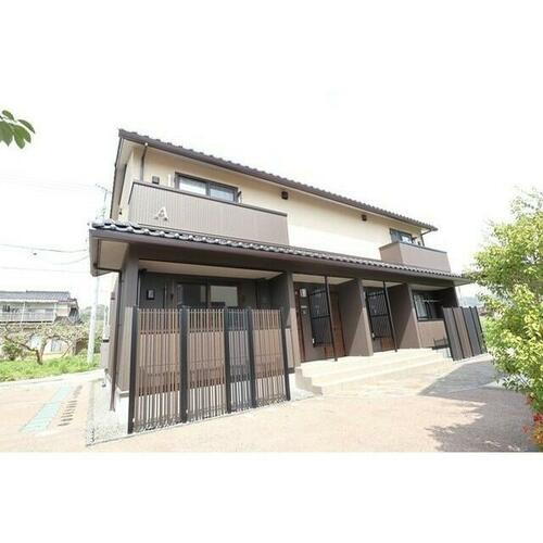 グランデノーチェ　Ａ 2階建
