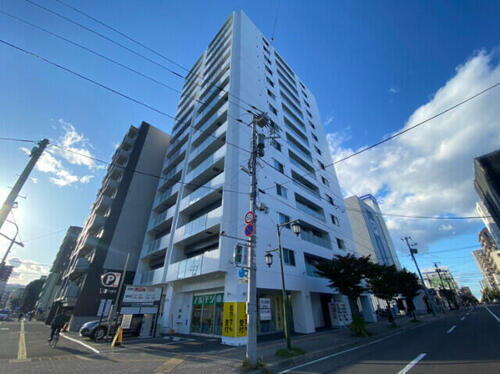 北海道札幌市中央区南一条西１７丁目 14階建 築5年11ヶ月