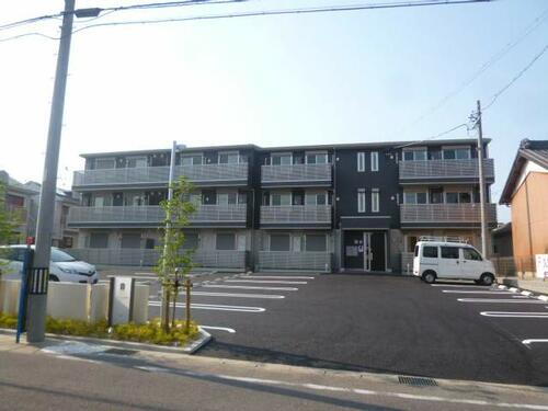 愛知県豊田市下林町１丁目 3階建 築7年2ヶ月