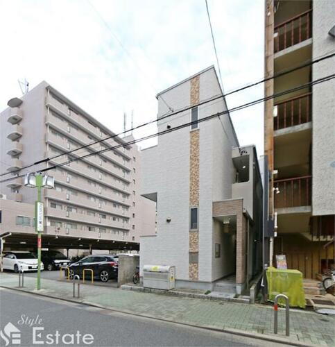 愛知県名古屋市中区栄５丁目 2階建 築6年9ヶ月