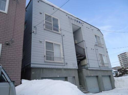 ヒュース美園Ａ