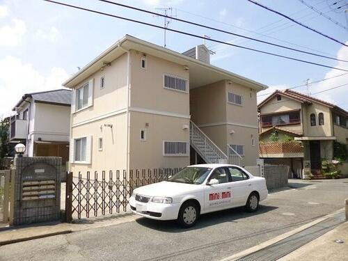 大阪府池田市畑１丁目 2階建