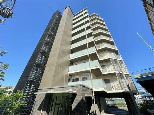 大阪府茨木市若草町 10階建