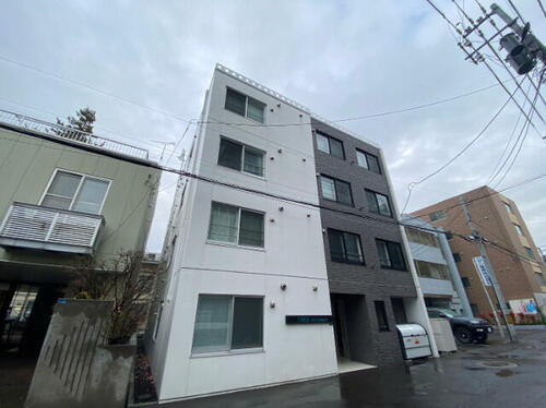 北海道札幌市中央区南八条西１２丁目 4階建 築4年3ヶ月