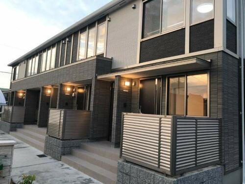 愛媛県新居浜市西の土居町２丁目 賃貸アパート