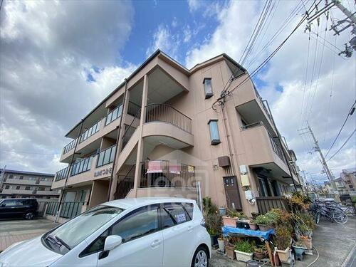 大阪府茨木市中村町 3階建 築37年7ヶ月
