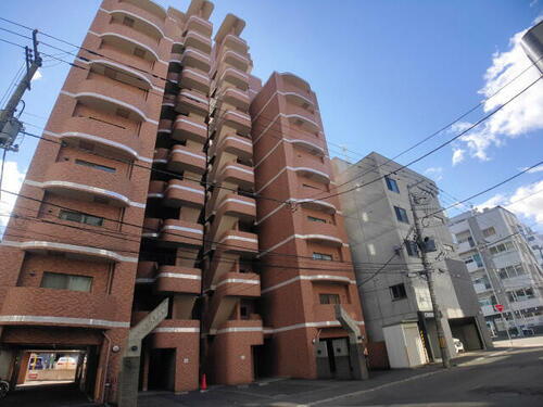 北海道札幌市中央区南一条西１１丁目 11階建 築24年1ヶ月