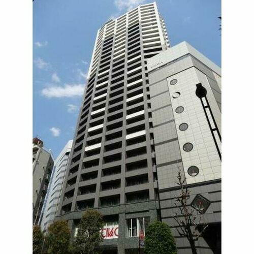 ファーストリアルタワー新宿 32階建