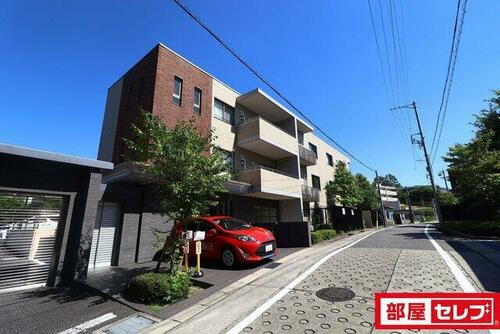 レザンドール東山元町 5階建