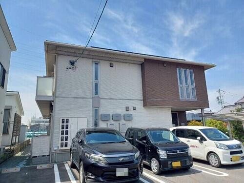 三重県鈴鹿市庄野羽山３丁目 2階建 築6年12ヶ月