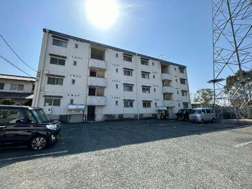 愛知県岡崎市戸崎町字牛転 4階建