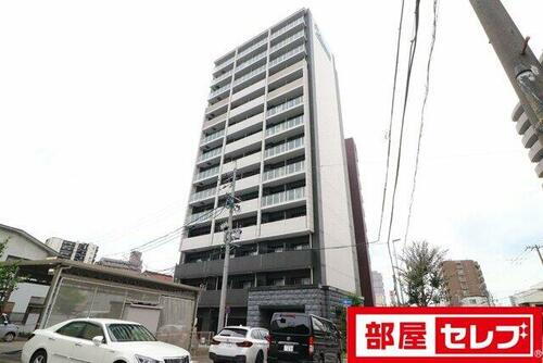 プレサンス名古屋ＳＴＡＴＩＯＮサティナ 14階建