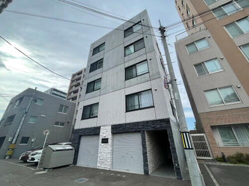 北海道札幌市中央区南十五条西６丁目 5階建 築2年6ヶ月