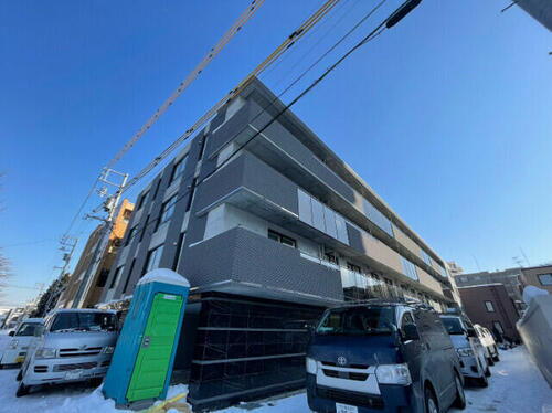 北海道札幌市中央区宮の森二条３丁目 4階建 築1年5ヶ月