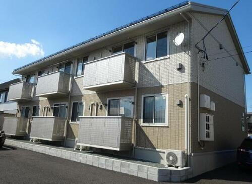 山形県山形市成沢西２丁目 築11年10ヶ月 2階建