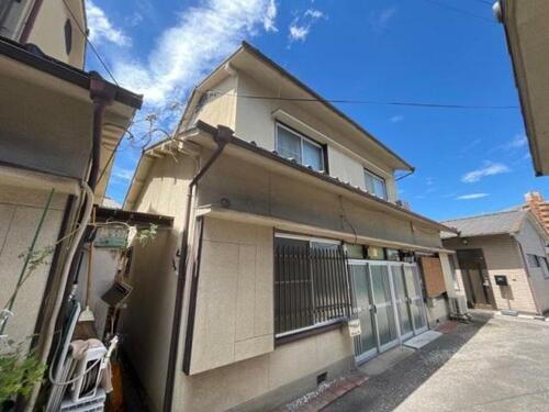 加藤香西東町借家Ｂ・Ｃ棟 2階建
