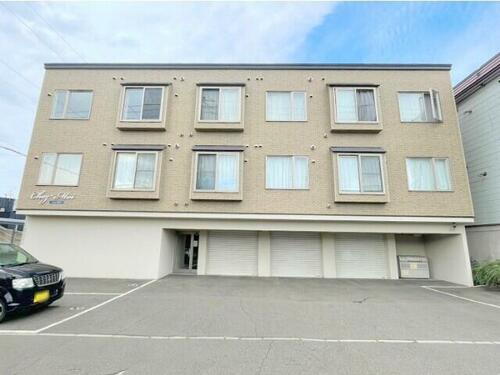 北海道札幌市手稲区前田一条１丁目 3階建 築8年12ヶ月