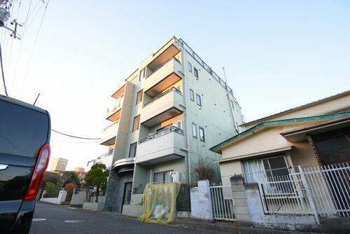 神奈川県横浜市神奈川区片倉４丁目 地上5階地下1階建