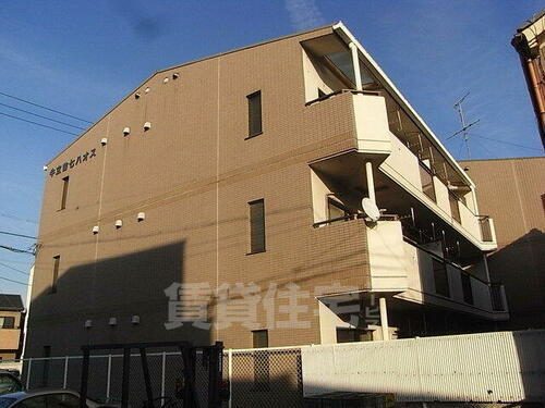 愛知県名古屋市中川区牛立町４丁目 3階建