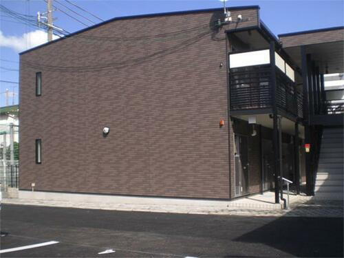 大阪府豊中市原田元町１丁目 2階建