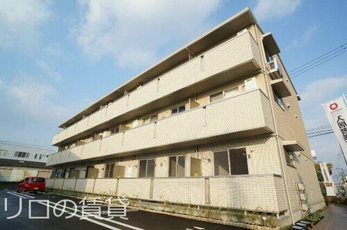 福岡県糟屋郡粕屋町大字仲原 3階建 築10年10ヶ月