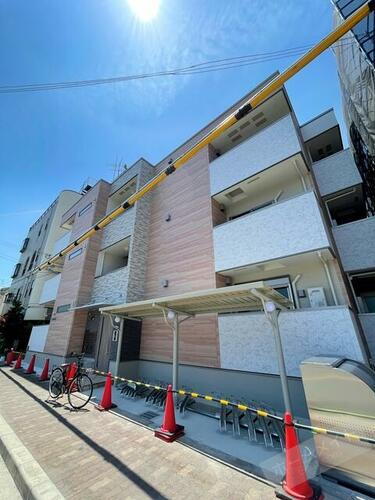 フジパレス我孫子西Ⅱ番館 3階建