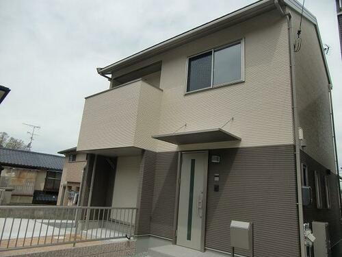 岡山県岡山市中区原尾島４丁目 2階建