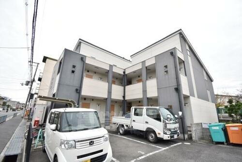 大阪府堺市西区鳳西町１丁 築17年2ヶ月 2階建