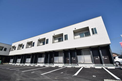 兵庫県姫路市花田町小川 築1年12ヶ月 2階建