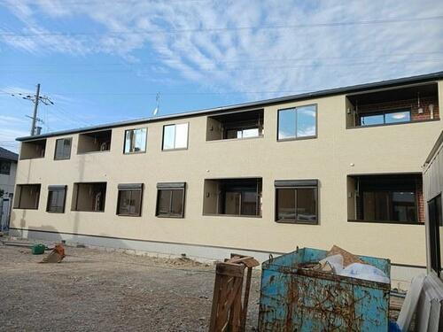 兵庫県姫路市辻井７丁目 2階建