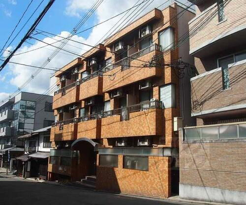 メゾンオンディーヌ 3階建