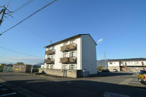 香川県三豊市豊中町笠田笠岡 賃貸アパート